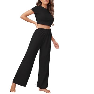 China New Arrived Dropshipping 2022 Breathable Lounge Wear Solid Comfortable Crop Crew Neck Tees and Pants Women Loungewear Women Top Sets for sale