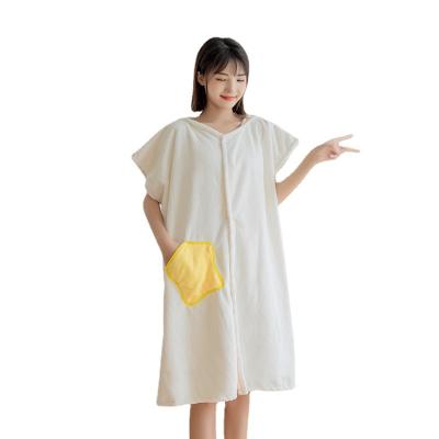 China Lovely Soft Loose Ladies Wholesale Child Safe Free Size Can Use Pineapple Bath Towels Bath Skirt for sale