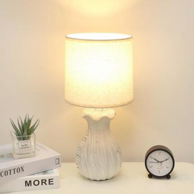 China Modern White Ceramic Fabric Low Shade Ceramic Table Lamps for sale