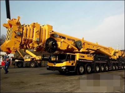 China Large 110 Ton Lifting Capability Mobile Truck Mounted Crane 5 Section Boom for sale