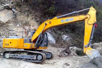 China CCC/SGS Standard Mini Wheel Excavator Crawler excavator Low Emission High Efficient for sale