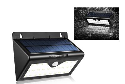 China 28 Led Solar Wall Light 2 Pcs 1200mah Battery / Solar Pir Wall Light Energy Saving for sale