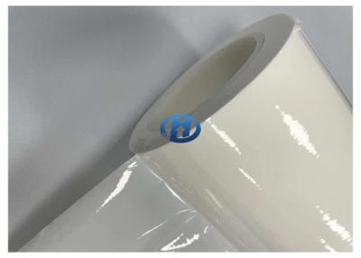 Cina 80 μM Bianco LDPE Film di rilascio UV Film di rivestimento in silicone non trasferimento di silicone Non residui principalmente per nastri in vendita