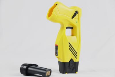 China Pistola de atordoamento não letal de um tiro, amarelo, concebida para deter atividades violentas e ilegais. à venda