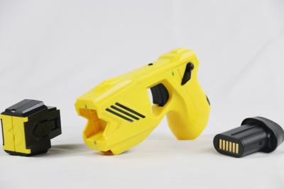 China Rugged Flashlight Electric Shock Weapons Electric Stun Gun  Safety Protection for sale