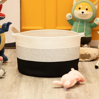 China Sustainable Wholesale Natural Handmade Cotton Rope Hamper / Laundry Hamper Huge Storage With Handles for sale