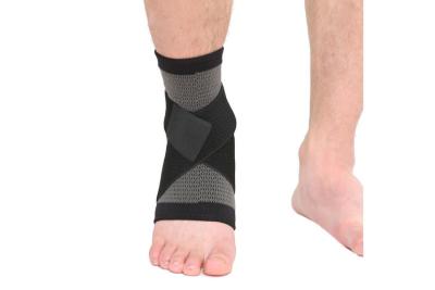 China Breathable Foot Ankle Compression Sleeve Stabiling Ligaments Prevent Re-Injury for sale