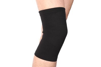 China Warm Recovery Womens Compression Sleeves Knee Support Band Customized Logo for sale