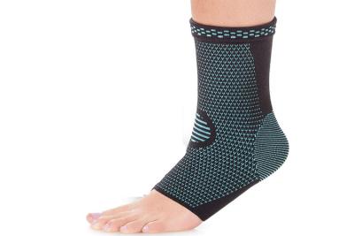 China Polyester Elastic Fiber Athletic Compression Sleeves Ankle Brace For Injury Recovery for sale