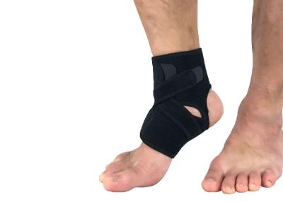 China Breathable Ankle Compression Socks , Adjustable Ankle Support Sleeve Anti - Foul for sale