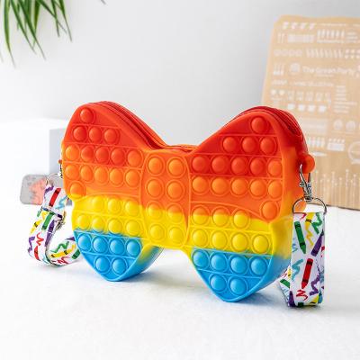 China Waterproof Hot Selling Amazon Butterfly Shape Toss It Toy Bag With Kids Chain Bag for sale