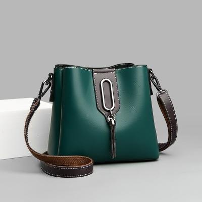 China Lady Fashion Barrel-shaped Bag PU Leather 2021 Slope Shoulder Bags for sale