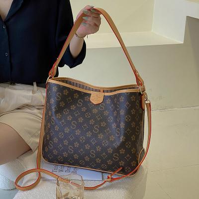 China Luxury PU Designer Handbags Famous Brands Clutch Purse Women Bags For Shopping With Logo for sale