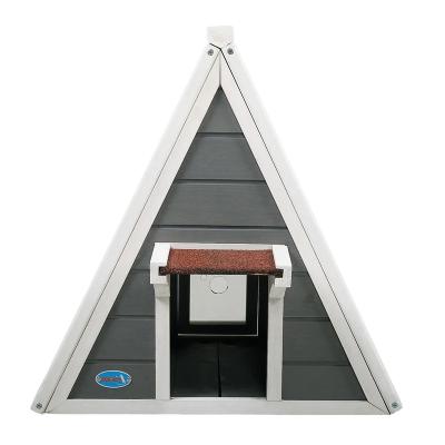 China Insulated Wood Stocked Cat House With Extended Roof for Stray or Feral Cats for sale