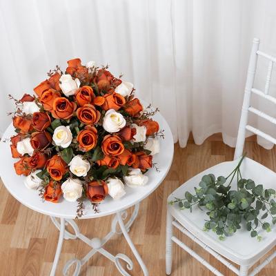 China Wedding Decor OEM Wedding Flower Ball Arrangement Artificial Red White Rose Flower Balls Handmade Wedding Centerpiece for sale