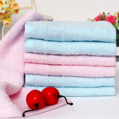 China Extra hot sale QUICK DRY solid touch warm and interesting dobby extra bamboo bath towel for sale