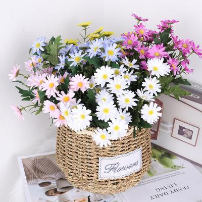 China Hot-selling Rural Style Fabric Faux Daisies Family Wedding Decorations With A Handful Of Wild Faux Chrysanthemums for sale