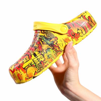 China CUSHIONING Most Popular Walking High Quality Women EVA Summer Beach Men Sandals Shoes for sale