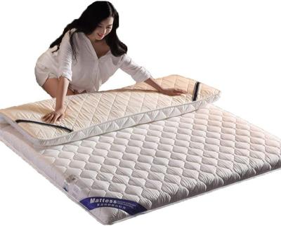 China Foldable Hot Selling Universal Memory Foam Decompression Gel Folding Waterproof Mattress Topper for sale