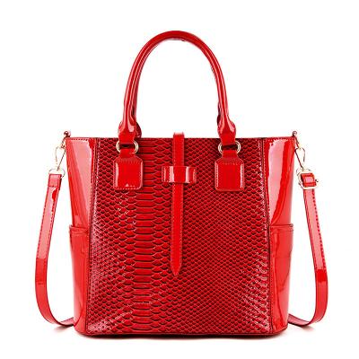 China Fashion Women's Bags New Fashion Cowhide Leather Handbags Whip Ladies Shoulder Handbags for sale