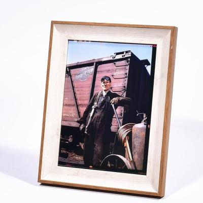 China Bulk Size Rustic Quality PS Picture Photo Frame Customized Size / Rustic Photo Frames For Home Decoration for sale