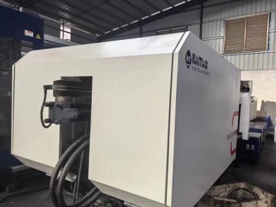 Chine LK PT560 Machine de moulage par injection horizontale utilisée de plastique 560 tonnes à vendre