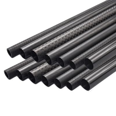 Chine Tubes de carbone à soufflage de Rohr noir CFK avec teneur en N de 0,05% CBKR20220201 à vendre