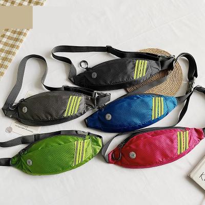 China Outdoor Unisex Water Proof Waist Bag For Running Waterproof Pussy Waist Bag 2022 New Style for sale