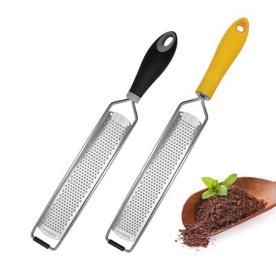 China 2023 Sustainable High Quality Material Stainless Steel Cheese Grater With Cover Device Kitchen Tool for sale