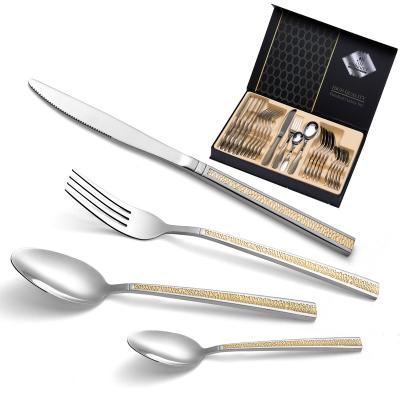 China Sustainable Modern High Quality Bulk Stainless Steel Knife Spoon Set Long Handle And Fork And Spoon Dinnerware Square Handle Embossed Pattern for sale