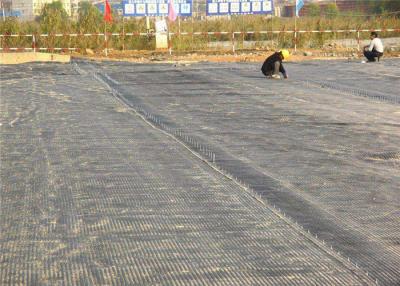 中国 上塗を施してある瀝青二軸のプラスチックGeogrid 10-100kn/M 販売のため