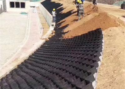 China Thickness  1.0 -1.2 Mm Hdpe Geotextile Farmhouse Geocell Te koop