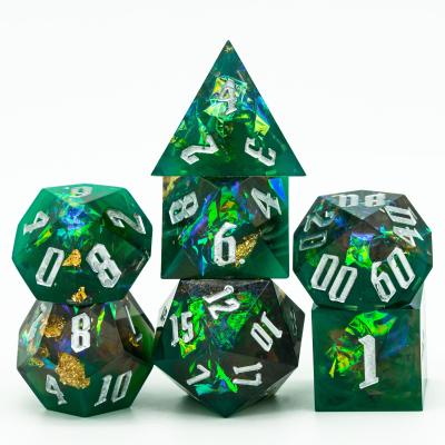 China Resin Udixi Edge Dies For Board Games Green&Black RPG DND Die Set for sale