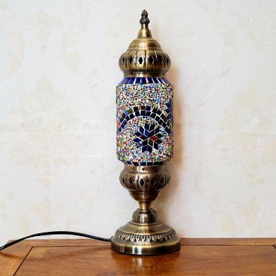 China Traditional Arabic Antique Design Table Lamp Desk Lamp for Aisle Decoration Moroccan Lantern Stained Glass Mosaic Table Lights for sale