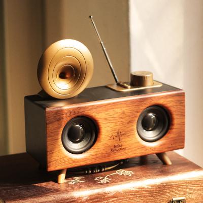 China No Loud Loudspeaker Wireless Stereo Audio Sound Speakers Multifunctional Mini Retro Wooden FM Record Player High Frequency Radio for sale