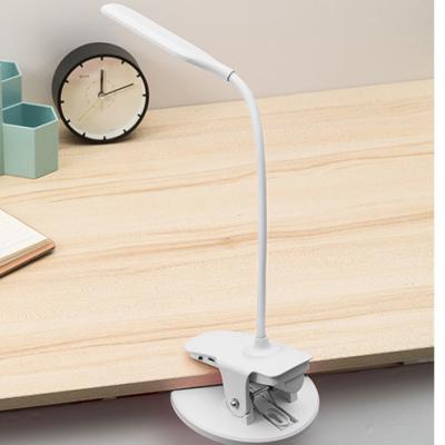 China Wholesale Modern Smart Rechargeable 4W Clip LED QD-Q05 Indicating Desk Lamp Maintain Flexible Bedside Table Night Light with 1250 MAH Battery for sale