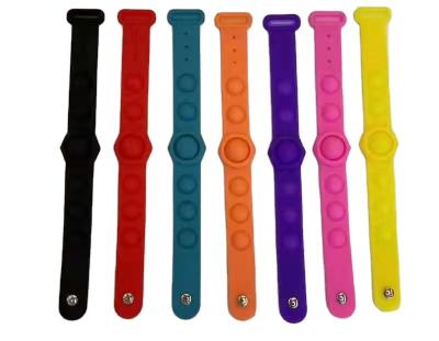 China Relieves Worry Amazon Hot Selling Popular Solid Color Pressure Release Bust Anxiety Disorder Autistic Toys Bubble Wrist Strap Watchband for sale