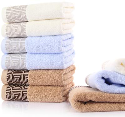 China Manufacturers Disposable 100% Cotton Towels Fabrics Beach Towel Terry Cotton Bath Towel For Hotel for sale