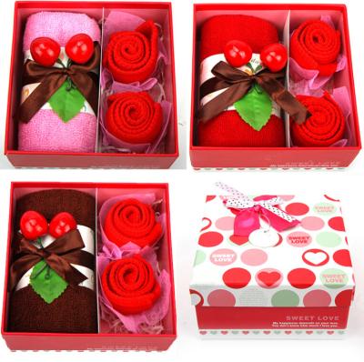 China China Supplier Package Cake Towel Wedding Birthday Gift Compressed Cake Towel With Heart Box Package Cake Towel Wedding Favor for sale