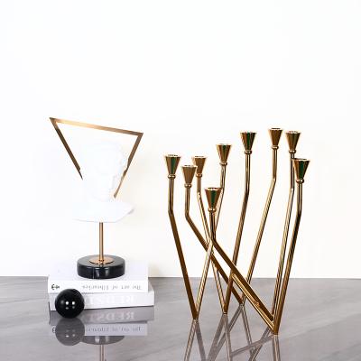 China Home decoration our factory direct sale modern creativity beauty metal messy candlestick for sale