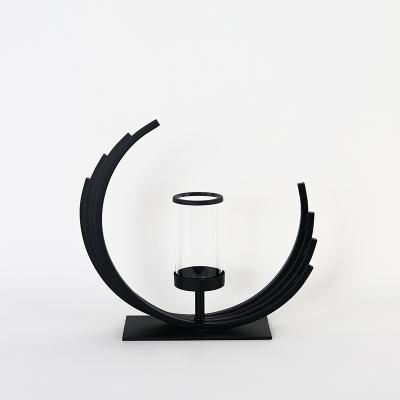 China Private Home Decoration Customized Modern Elegance Decorate Crescent Moon Candlestick for sale