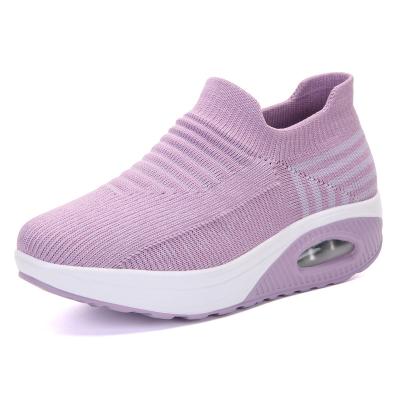 China Cushioning Women Shoes Fashion To Sock Shoes Female Air Mesh Sneakers Flat Casual Tennis Feminino Women Vulcanize Shoes for sale