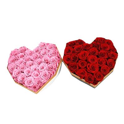 China Environmental Protection Lovely Green Colors Preserved Roses In Heart Shape Box For Valentine's Day Gift for sale