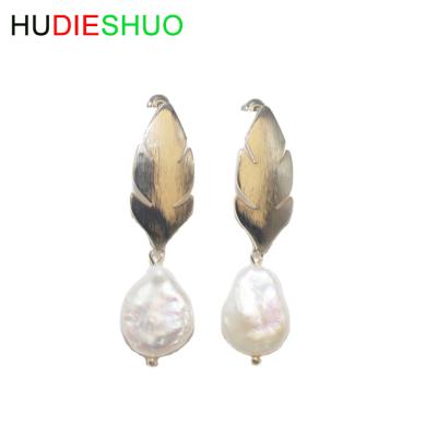 China BOHEMIA Best Selling Natural Baroque Pearl Fashion Jewelry Pearl Earrings For Women for sale