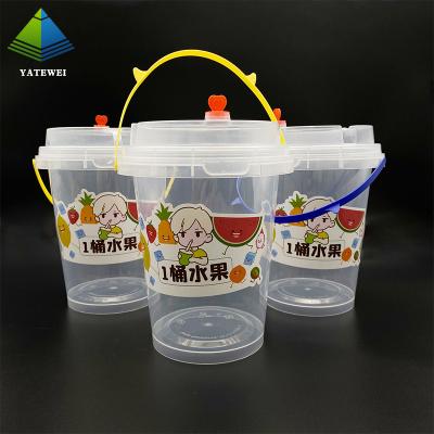 China High Temperature Resistant Plastic Fruit Bucket 1000CC Juice Clear Plastic Bucket With Handle And Lid Milk Tea Cup for sale