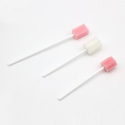 China Disposable Medical hand surgical brush Sponge Oral Cleaning Sponge Stick à venda