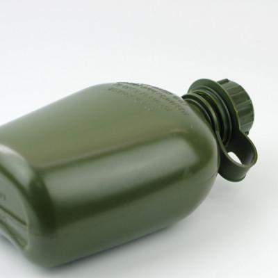 China Sustainable Army 800ml Custom Plastic Water Bottle Military for sale