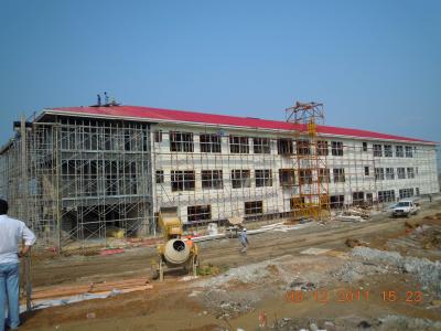 China A armação de aço da pintura do verde da coluna de H estrutura construção pré-fabricada da oficina à venda