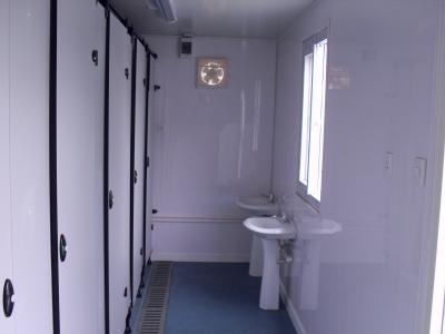 China Custom Plastic Steel Window Prefabricated Container House 20ft For Bathroom for sale