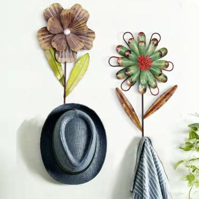 China Decorative Flower Iron Wall Hanging Wall Hanging Coat Hook Key Holder for sale